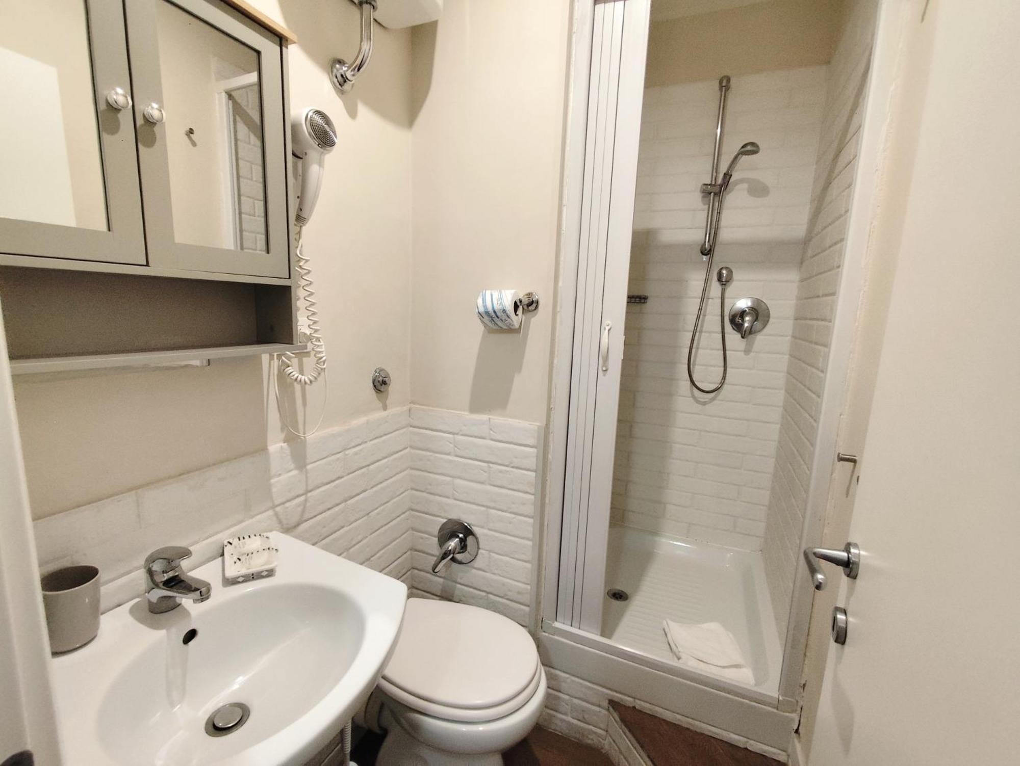 Milazzo23 Hotel Rome Bagian luar foto